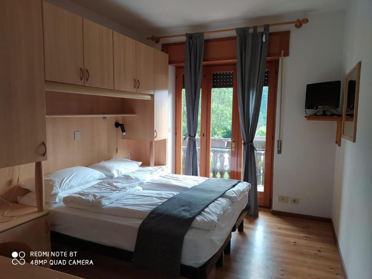 Sporting Hotel Club Pelos Buitenkant foto
