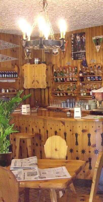Sporting Hotel Club Pelos Buitenkant foto