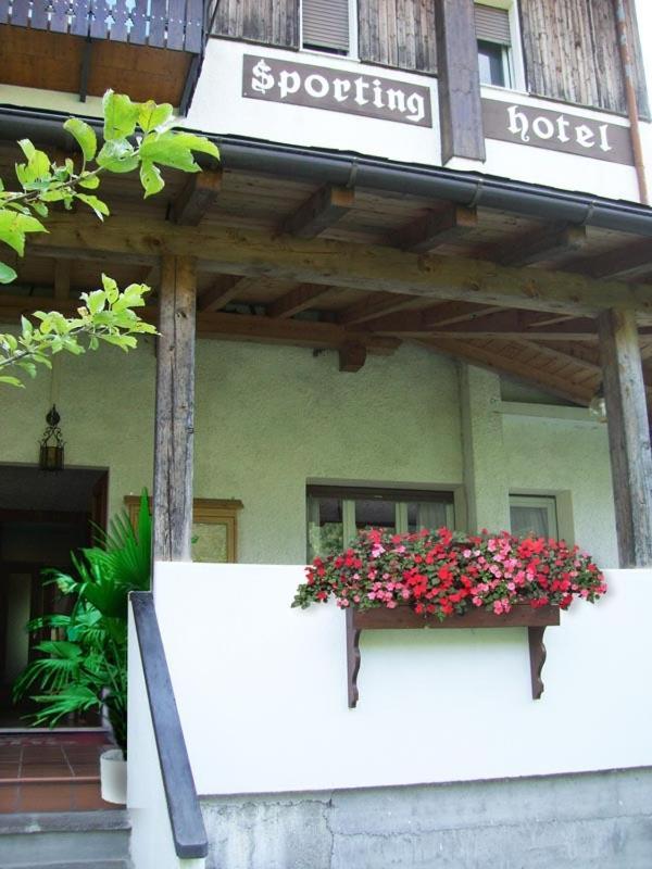 Sporting Hotel Club Pelos Buitenkant foto