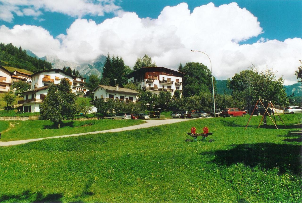 Sporting Hotel Club Pelos Buitenkant foto